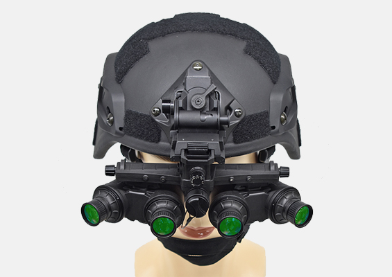 Lindu GPNVG-18 PRO night vision goggles with battery packs